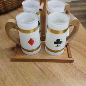Gold and White Poker-Themed Beer Mugs Set